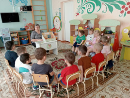 «От маленькой искры большой пожар бывает» «От маленькой искры большой пожар бывает».